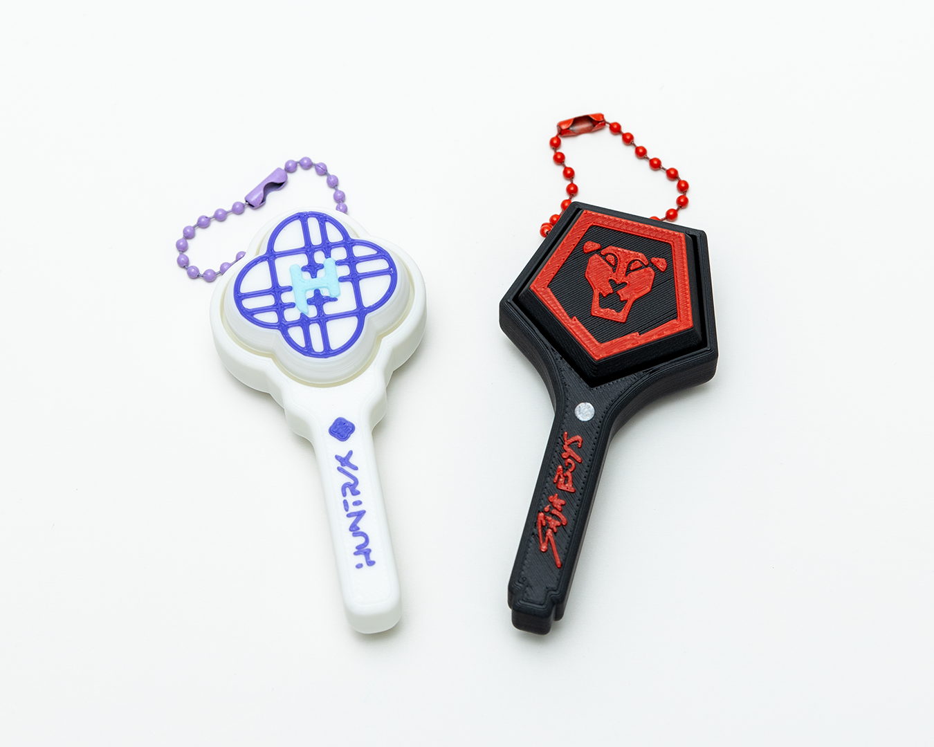 K-Pop Demon Hunters Light Stick Inspired Fidget Clickers Keychain (Huntr/X & Saja Boys Concert Light Stick Design) | MX Switch Fidget Toy
