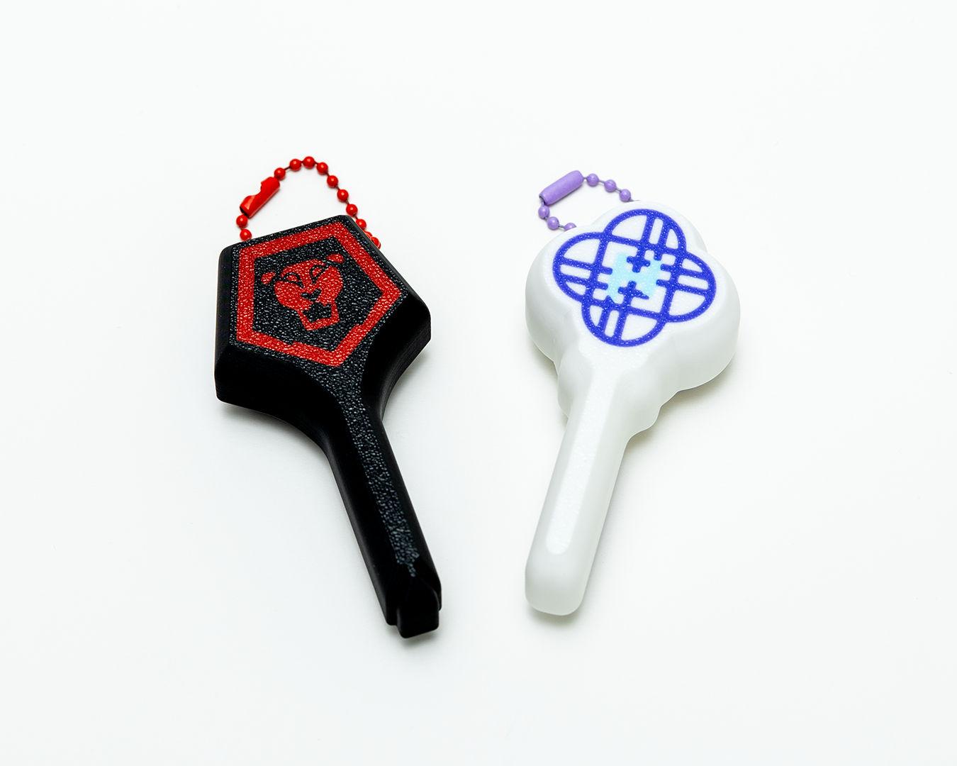 K-Pop Demon Hunters Light Stick Inspired Fidget Clickers Keychain (Huntr/X & Saja Boys Concert Light Stick Design) | MX Switch Fidget Toy
